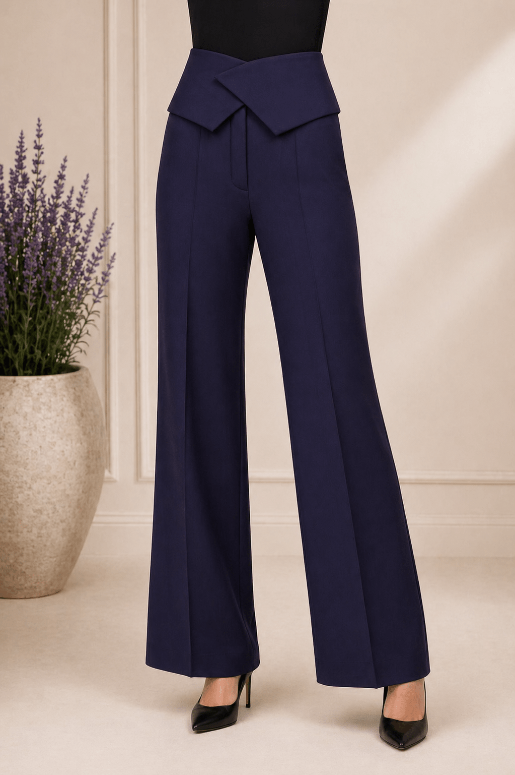 Image of Azora Suit Pants - Larin