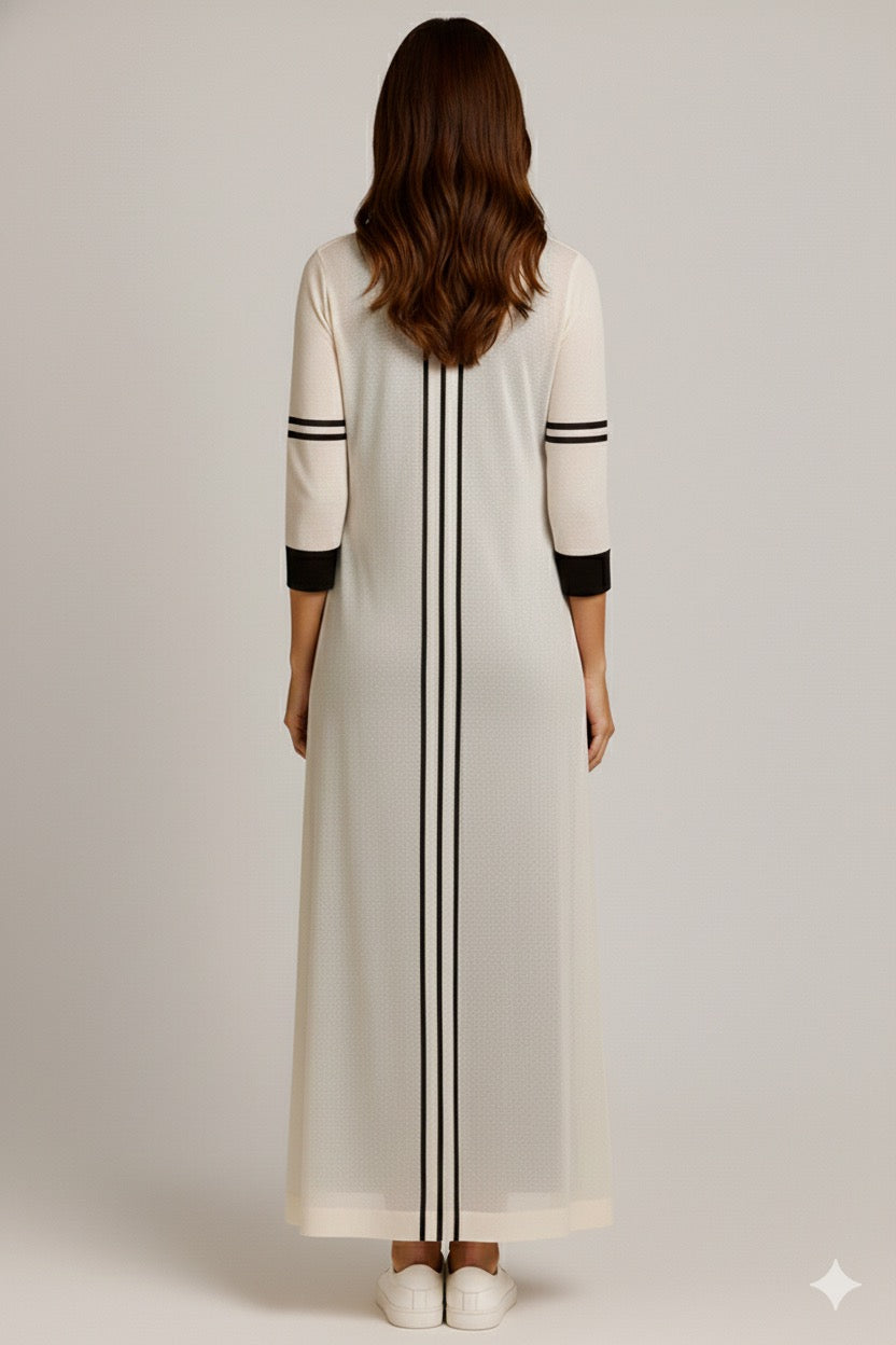 Image of عباية بخطوط عمودية – عاجي وأسود