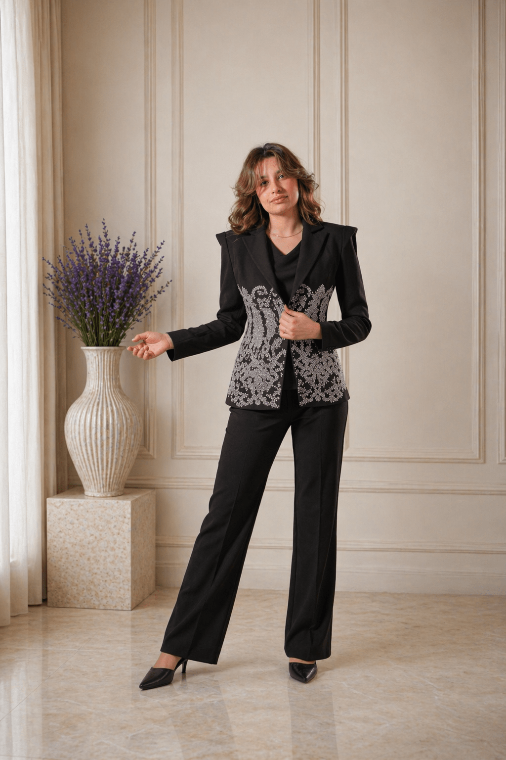 Image of Queen Black Pants - Larin
