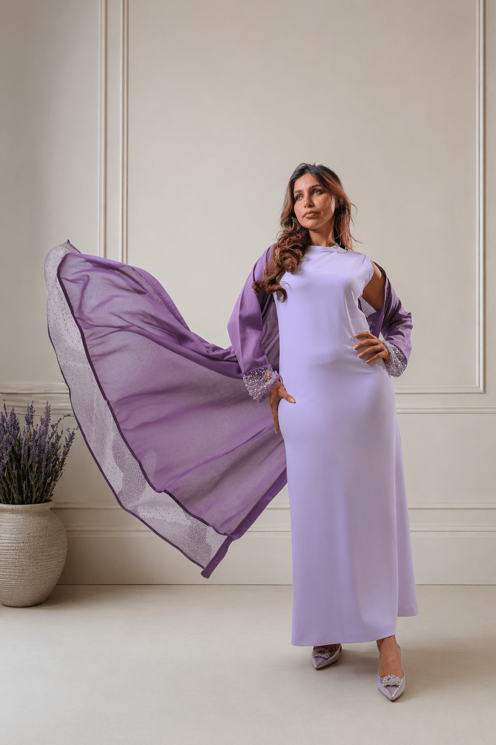 Image of Queen Rania Abaya - Larin