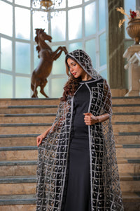 عباءة مطرزة مميزة – حضور لافت